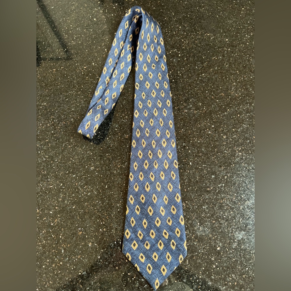 Beautiful Cerruti 1881 silk tie